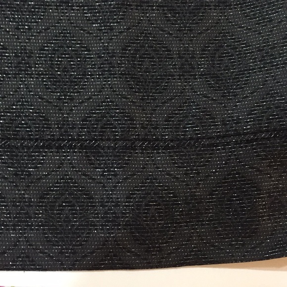 Elegant dressy dress - Picture 6 of 8